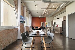 Luxury Downtown Dallas Stay by Amyfinehouse