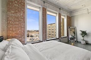 Luxury Downtown Dallas Stay by Amyfinehouse