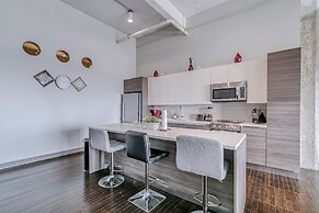 Luxury Downtown Dallas Stay by Amyfinehouse