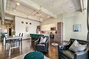 Luxury Downtown Dallas Stay by Amyfinehouse