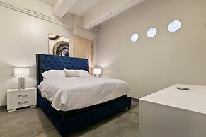 Luxury Downtown Dallas Stay by Amyfinehouse