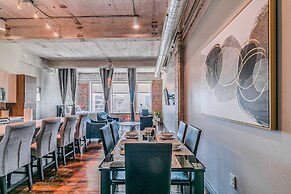 Luxury Downtown Dallas Stay by Amyfinehouse