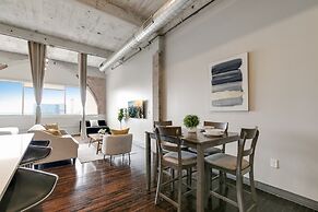 Luxury Downtown Dallas Stay by Amyfinehouse