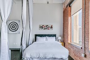 Luxury Downtown Dallas Stay by Amyfinehouse