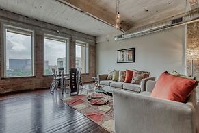 Luxury Downtown Dallas Stay by Amyfinehouse