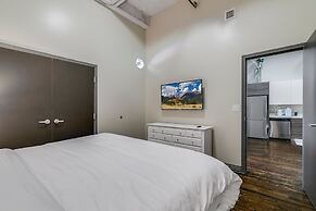 Luxury Downtown Dallas Stay by Amyfinehouse