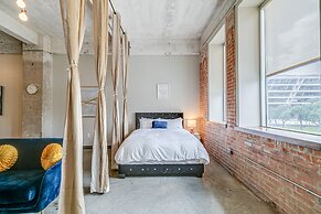 Luxury Downtown Dallas Stay by Amyfinehouse