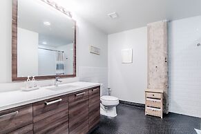 Luxury Downtown Dallas Stay by Amyfinehouse