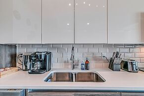 Luxury Downtown Dallas Stay by Amyfinehouse