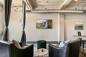 Luxury Downtown Dallas Stay by Amyfinehouse