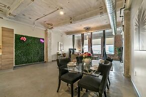 Luxury Downtown Dallas Stay by Amyfinehouse