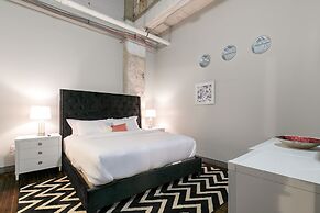 Luxury Downtown Dallas Stay by Amyfinehouse