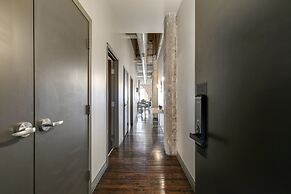 Luxury Downtown Dallas Stay by Amyfinehouse