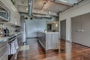 Luxury Downtown Dallas Stay by Amyfinehouse