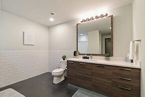 Luxury Downtown Dallas Stay by Amyfinehouse