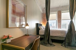 Luxury Downtown Dallas Stay by Amyfinehouse