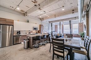 Luxury Downtown Dallas Stay by Amyfinehouse