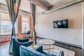Luxury Downtown Dallas Stay by Amyfinehouse