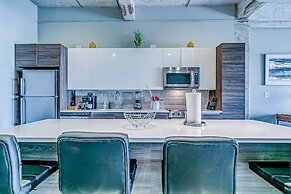 Luxury Downtown Dallas Stay by Amyfinehouse