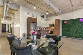 Luxury Downtown Dallas Stay by Amyfinehouse