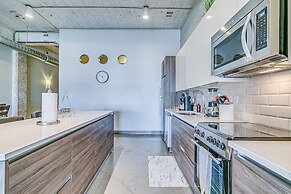 Luxury Downtown Dallas Stay by Amyfinehouse