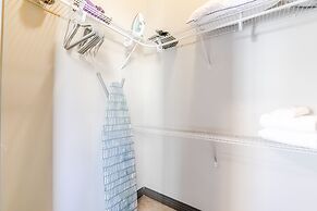 Luxury Downtown Dallas Stay by Amyfinehouse