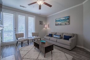 Modern Uptown Dallas Stay by Amyfinehouse