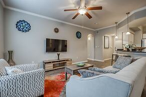 Modern Uptown Dallas Stay by Amyfinehouse