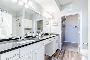 Modern Uptown Dallas Stay by Amyfinehouse