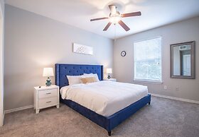 Modern Uptown Dallas Stay by Amyfinehouse