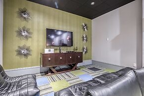 Modern Uptown Dallas Stay by Amyfinehouse