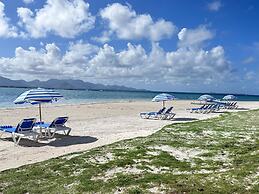 Coralito Bay Suites & Villas