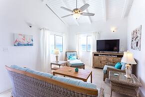 Coralito Bay Suites & Villas