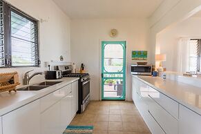 Coralito Bay Suites & Villas