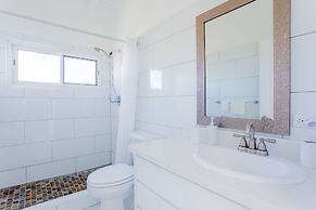 Coralito Bay Suites & Villas