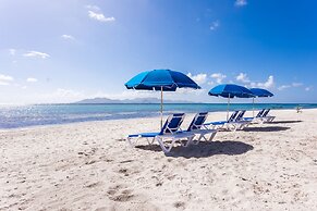 Coralito Bay Suites & Villas