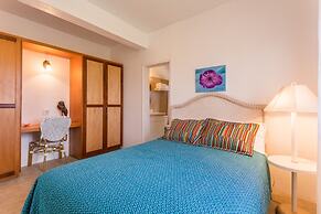 Coralito Bay Suites & Villas