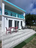 Coralito Bay Suites & Villas