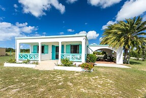 Coralito Bay Suites & Villas