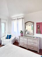 Coralito Bay Suites & Villas