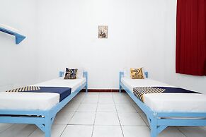 SPOT ON 2289 Hotel Saudara