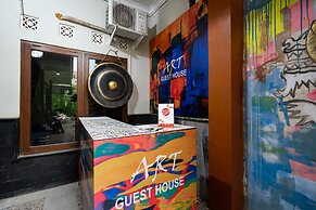 Super OYO 2285 Art Guest House Syariah