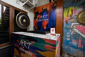 Super OYO 2285 Art Guest House Syariah