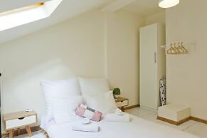 Stylish flat at Rothschild boulevard