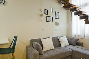 Stylish flat at Rothschild boulevard