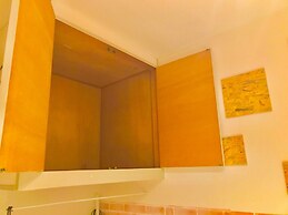 Local Nishijin Apartment