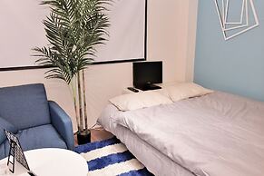 Local Nishijin Apartment