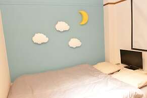 Local Nishijin Apartment