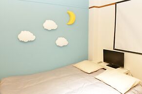 Local Nishijin Apartment