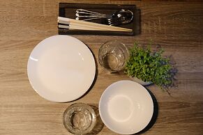 Local Nishijin Apartment